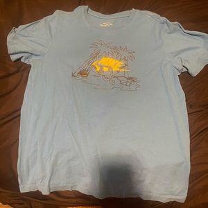 nike t-shirt